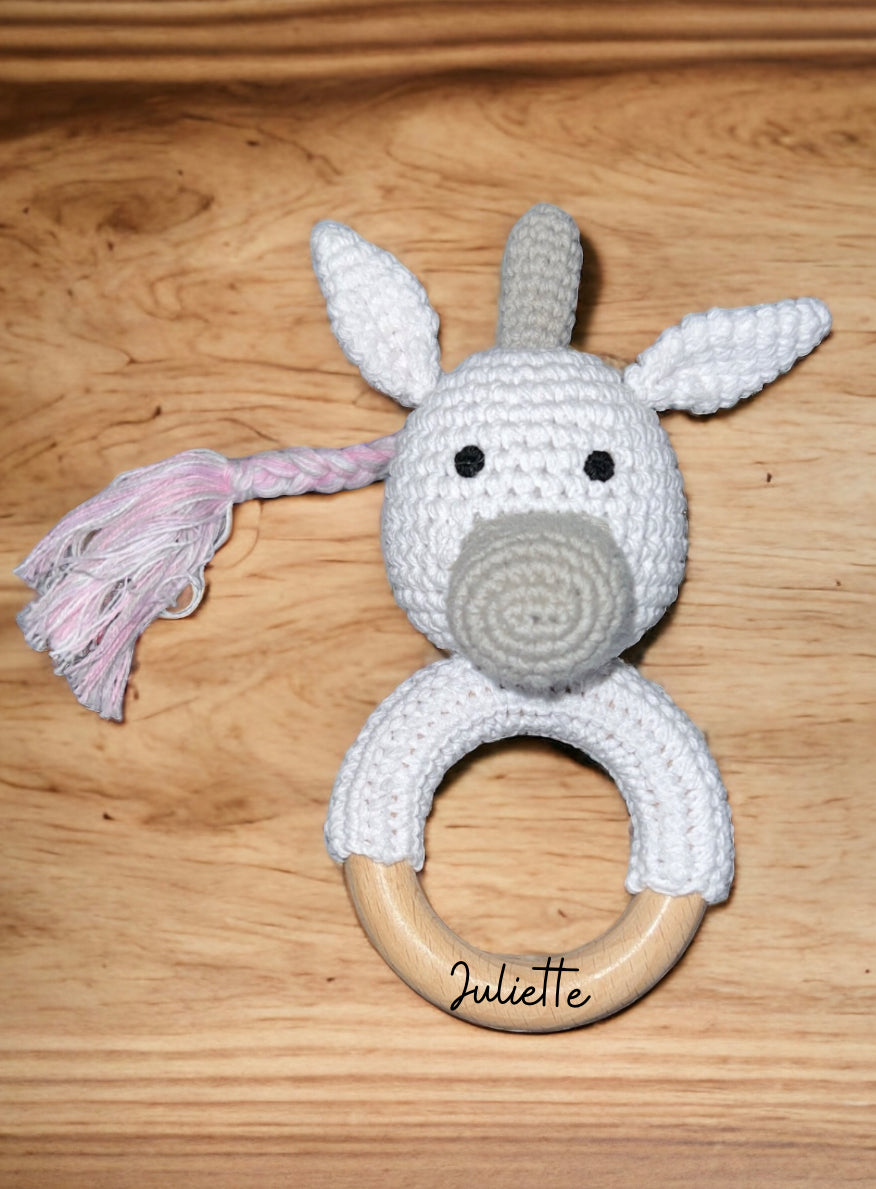 Hochet licorne avec prénom gravé