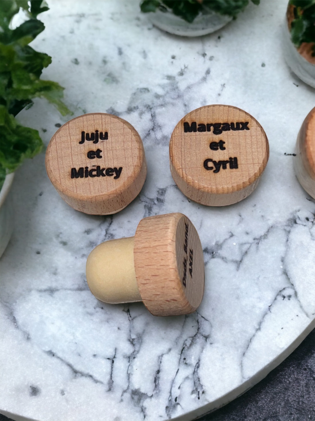 Bouchon de Bouteille de Vin Gravé / Amateur de vin / Cadeau personnalisé facile Mariage Anniversaire / Cadeau fêtes Papa Maman Papi Parrain Marraine