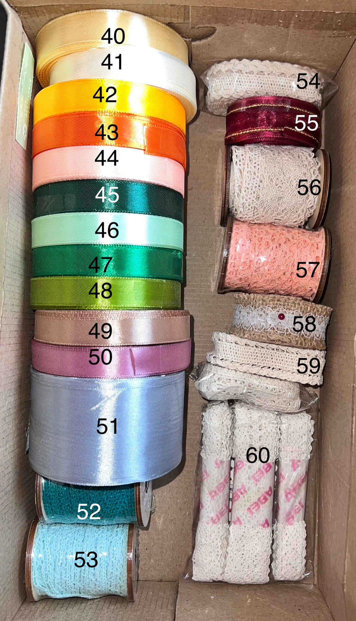 Range barrettes fleuris