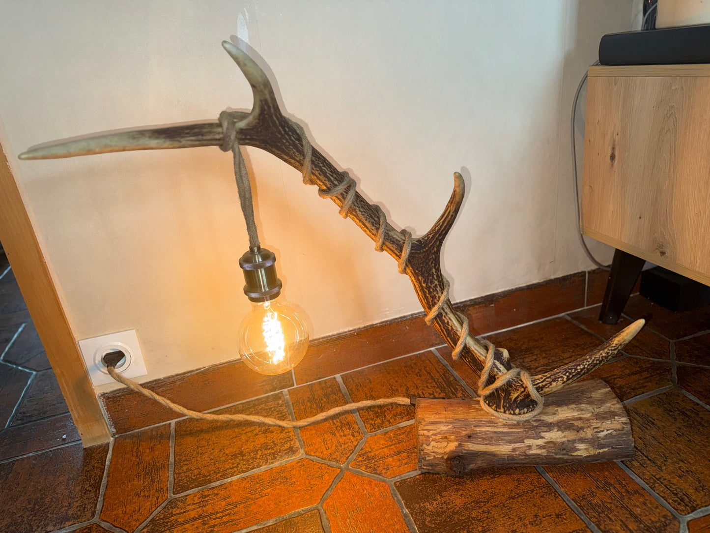 Lampe avec bois de cerf