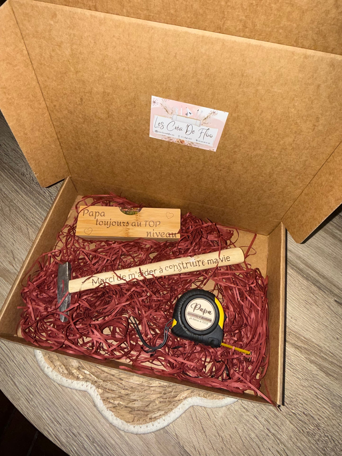 Coffret cadeau bricolage gravé sur bois, idée cadeau papa, papy, parrain, tonton