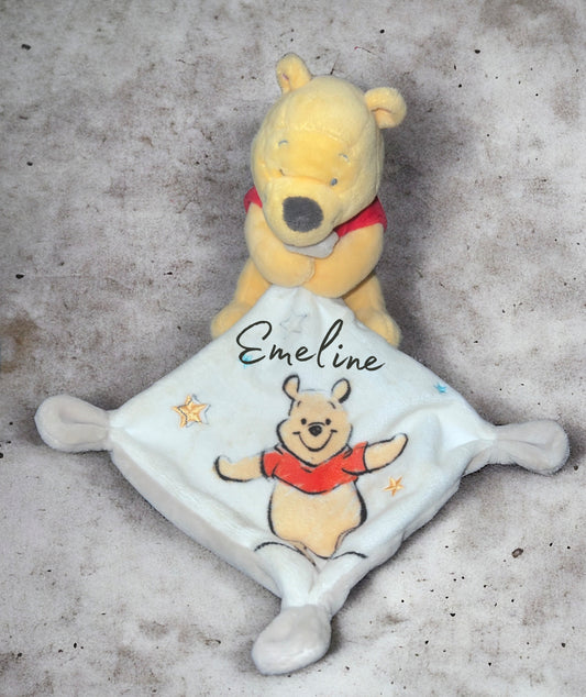 Doudou mouchoir Winnie personnalisé