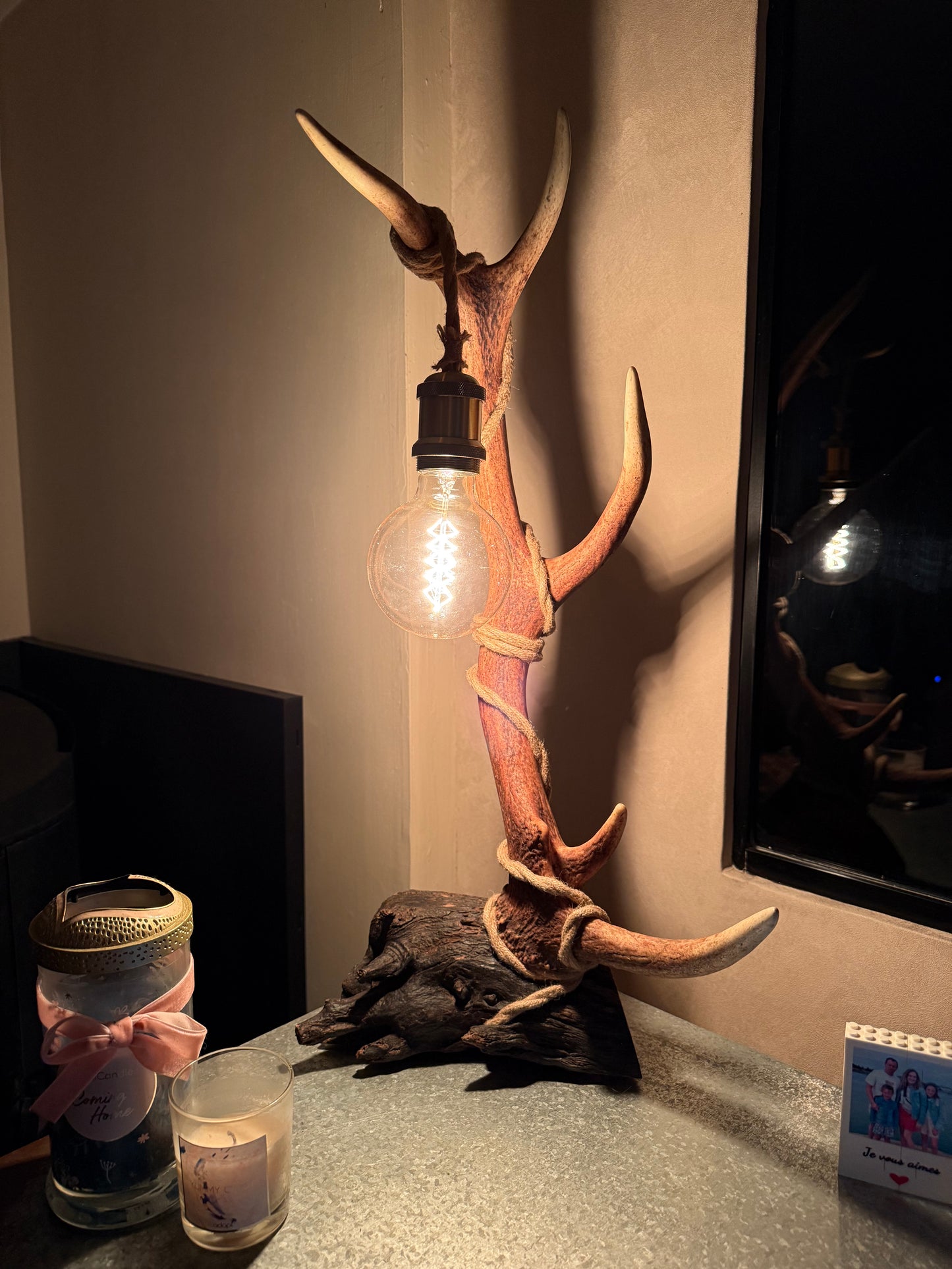 Lampe avec bois de cerf