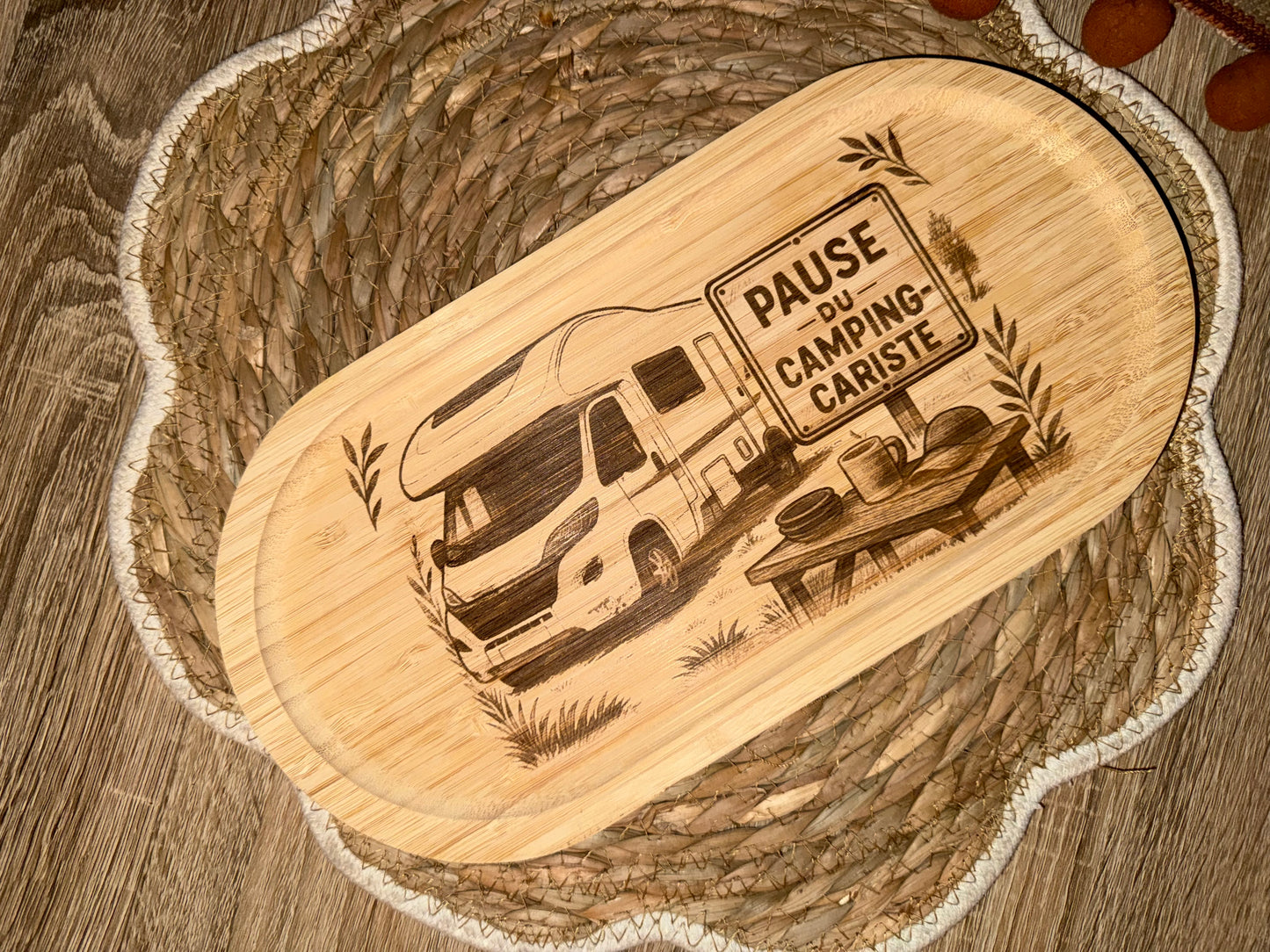 Planche apéro / planche à découper camping-car gravée, idée cadeau papy, mamie, marraine, papa, mariage