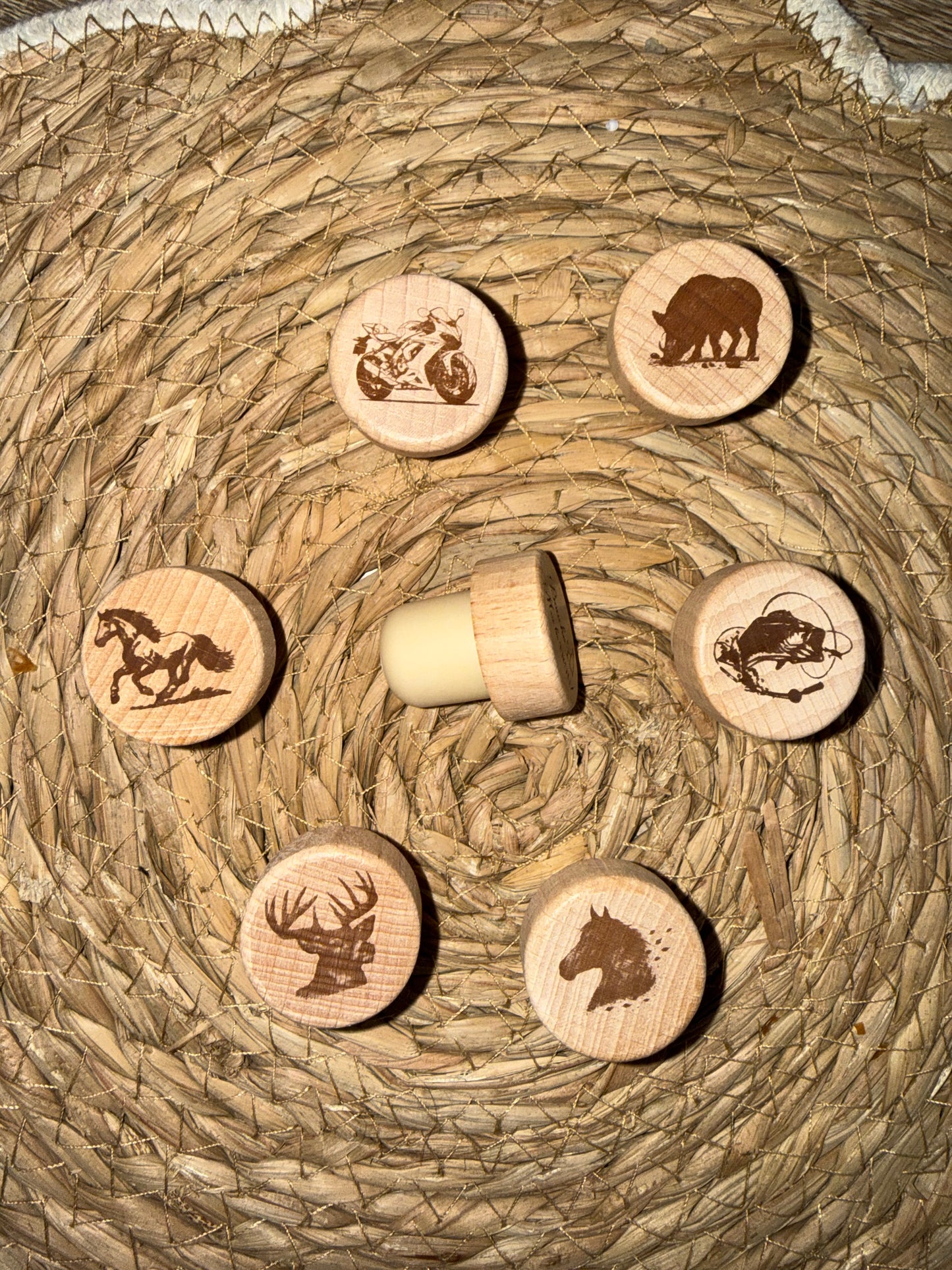 Bouchon de Bouteille de Vin Gravé / Amateur de vin / Cadeau personnalisé facile Mariage Anniversaire / Cadeau fêtes Papa Maman Papi Parrain Marraine