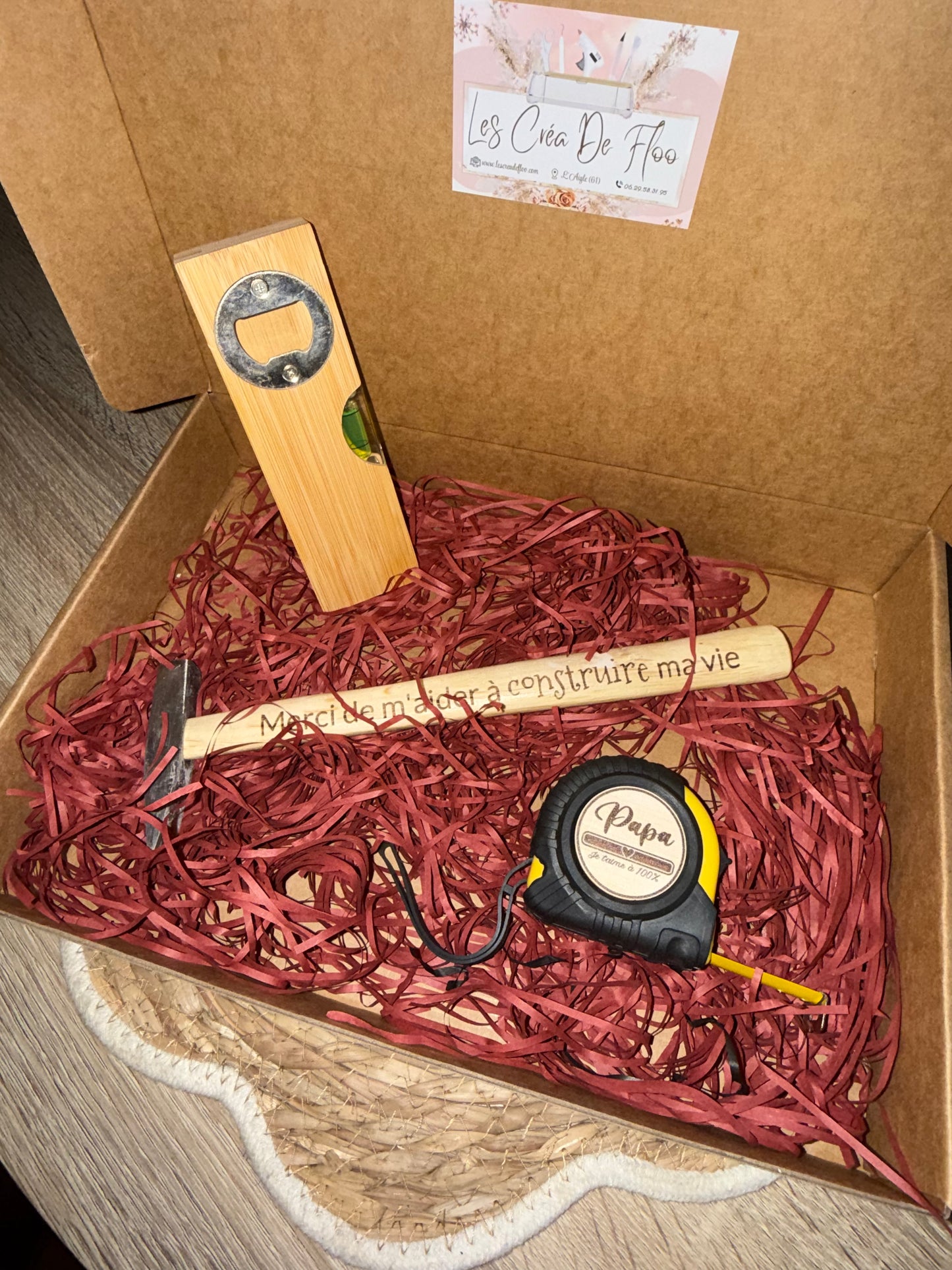 Coffret cadeau bricolage gravé sur bois, idée cadeau papa, papy, parrain, tonton