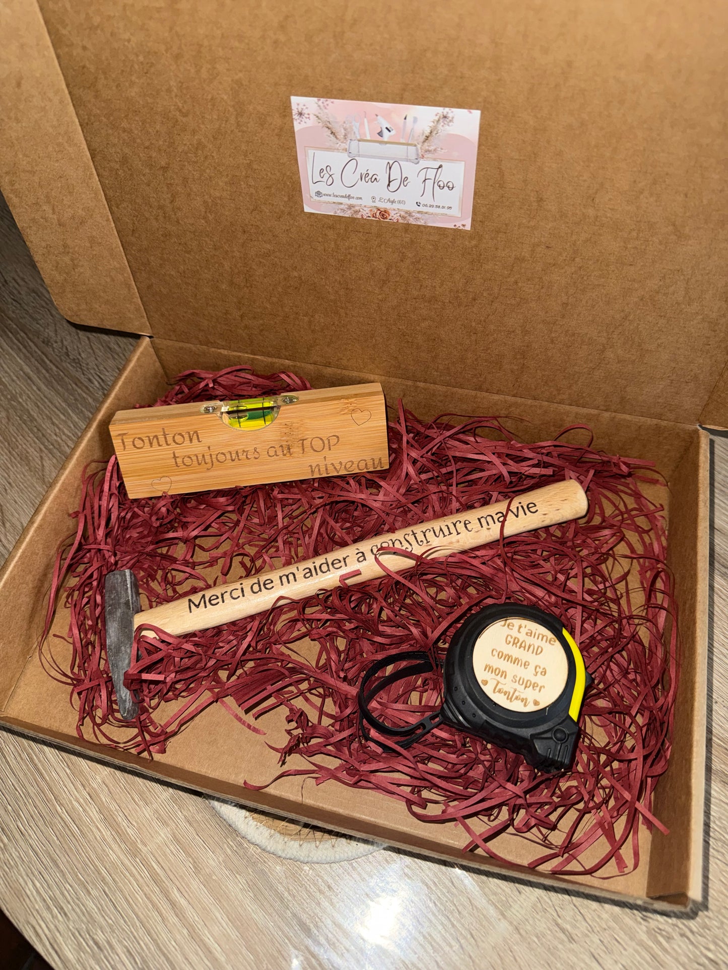 Coffret cadeau bricolage gravé sur bois, idée cadeau papa, papy, parrain, tonton